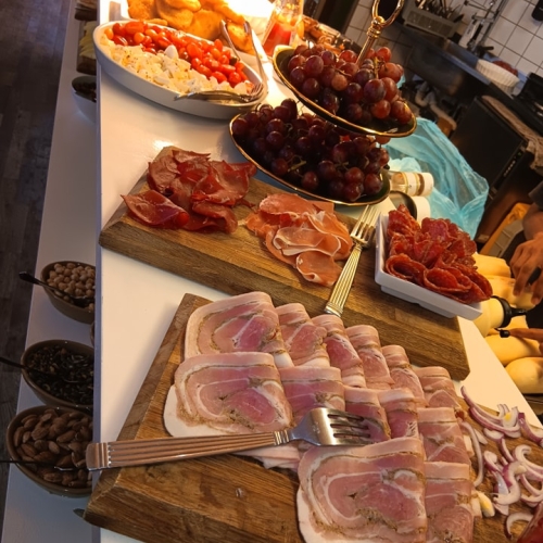 Brunch buffet hos Gastropub-L.A. i Frederikshavn, nær Strandby