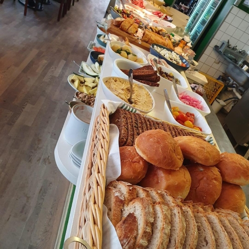 Brunch buffet hos Gastropub-L.A. i Frederikshavn, nær Sæby og Strandby